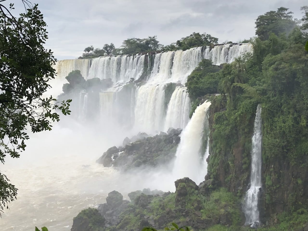 夫婦　世界一周　アルゼンチン　プエルト・イグアス　イグアスの滝