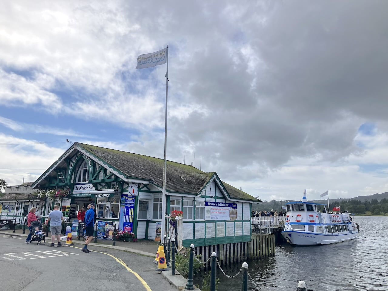 夫婦　世界一周　イギリス　モーカム　湖水地方