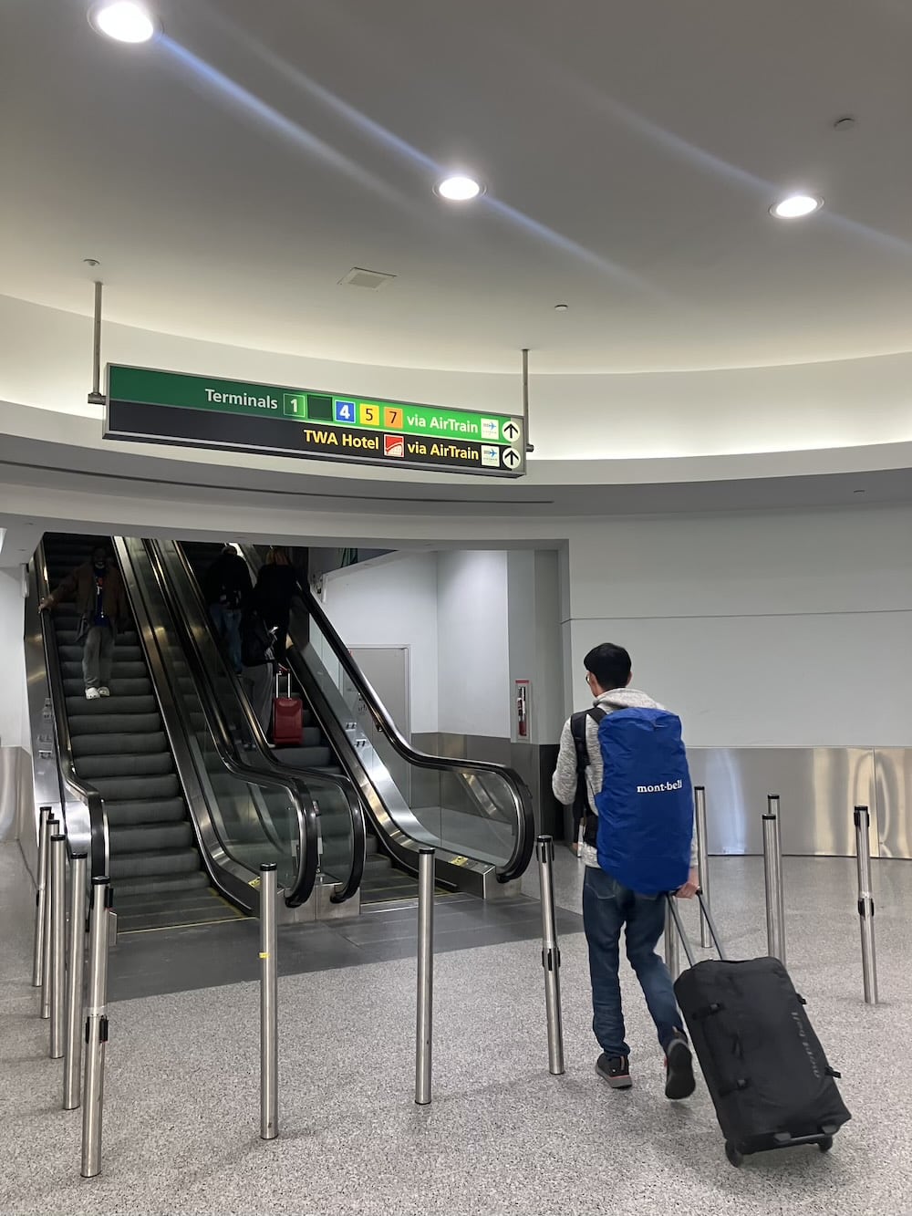 アメリカ ロードトリップ 世界一周 夫婦 旅 バックパッカー