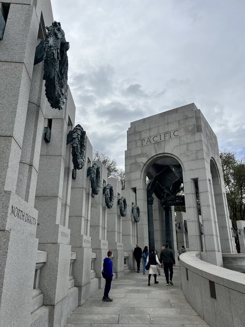 アメリカ ロードトリップ 世界一周 夫婦 旅 バックパッカー  横断