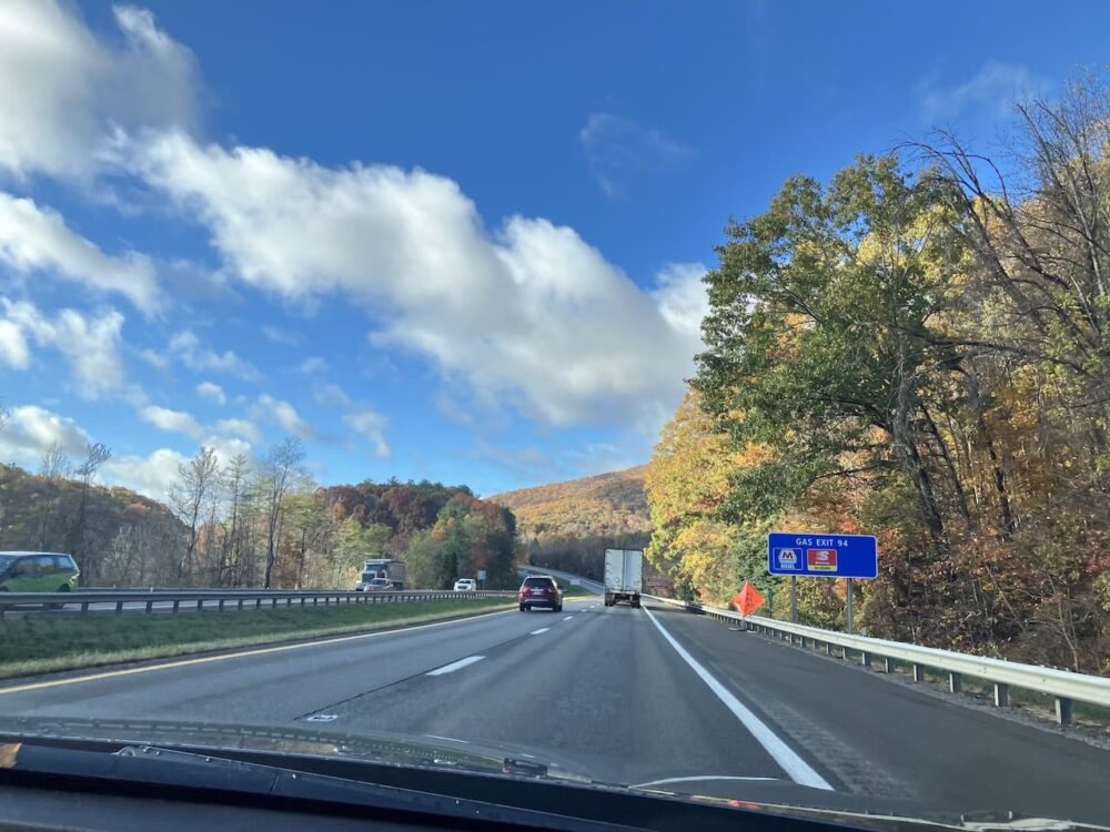 アメリカ ロードトリップ 世界一周 夫婦 旅 バックパッカー  横断