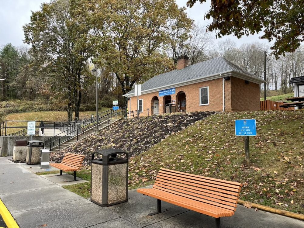 アメリカ ロードトリップ 世界一周 夫婦 旅 バックパッカー  横断