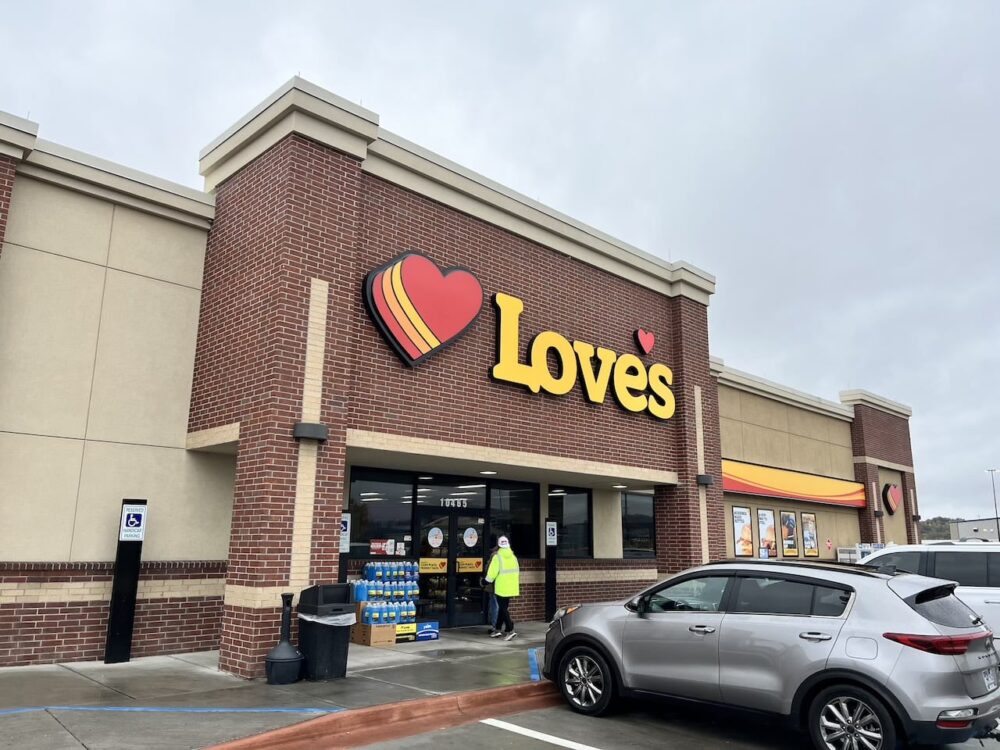 アメリカ ロードトリップ 世界一周 夫婦 旅 バックパッカー  横断