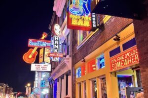 アメリカ　ロードトリップ　世界一周　夫婦　旅　バックパッカー　　横断