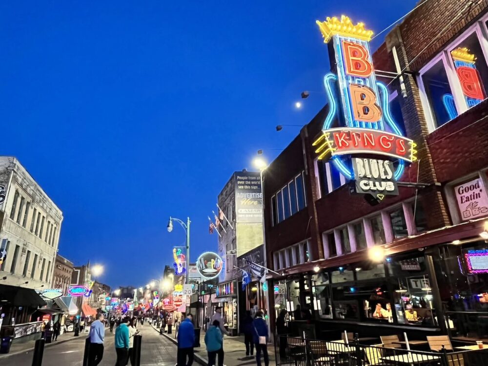 アメリカ ロードトリップ 世界一周 夫婦 旅 バックパッカー 横断