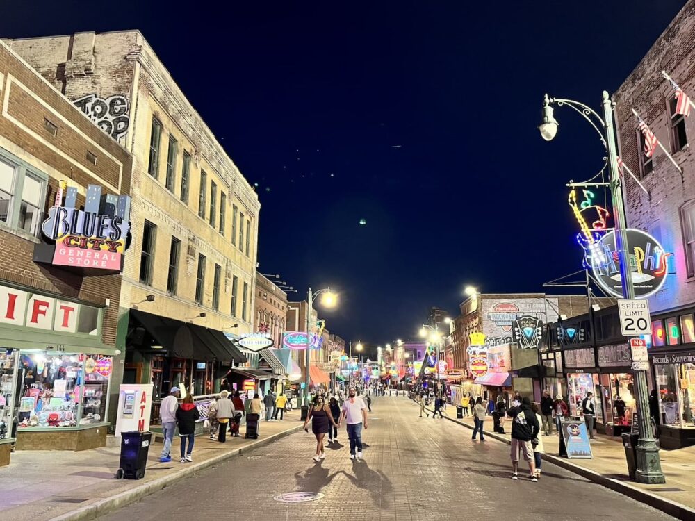 アメリカ ロードトリップ 世界一周 夫婦 旅 バックパッカー 横断