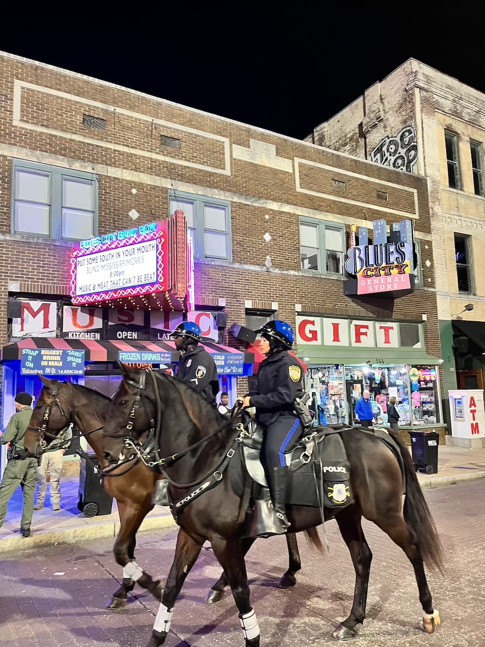 アメリカ ロードトリップ 世界一周 夫婦 旅 バックパッカー 横断