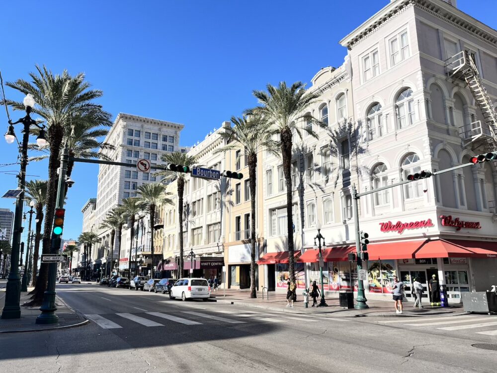 アメリカ　ロードトリップ　世界一周　夫婦　旅　バックパッカー　　横断