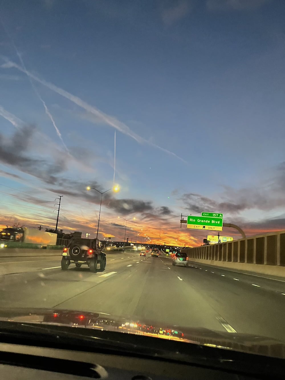 アメリカ　ロードトリップ　世界一周　夫婦　旅　バックパッカー　　横断