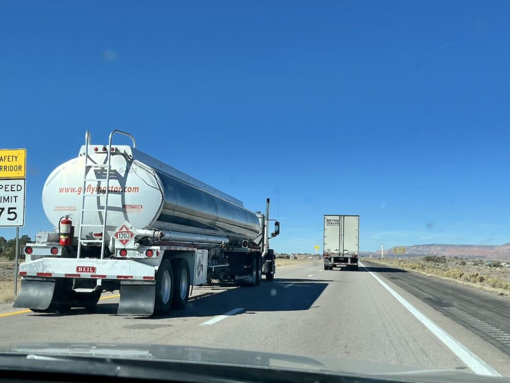 アメリカ　ロードトリップ　世界一周　夫婦　旅　バックパッカー　　横断