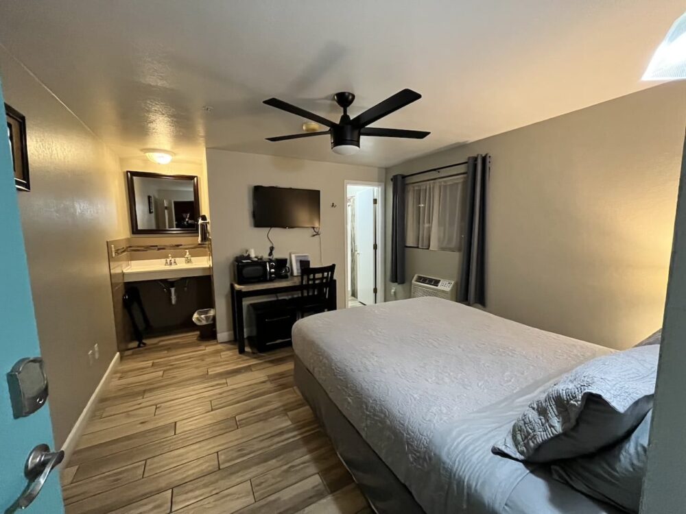 アメリカ　ロードトリップ　世界一周　夫婦　旅　バックパッカー　　横断