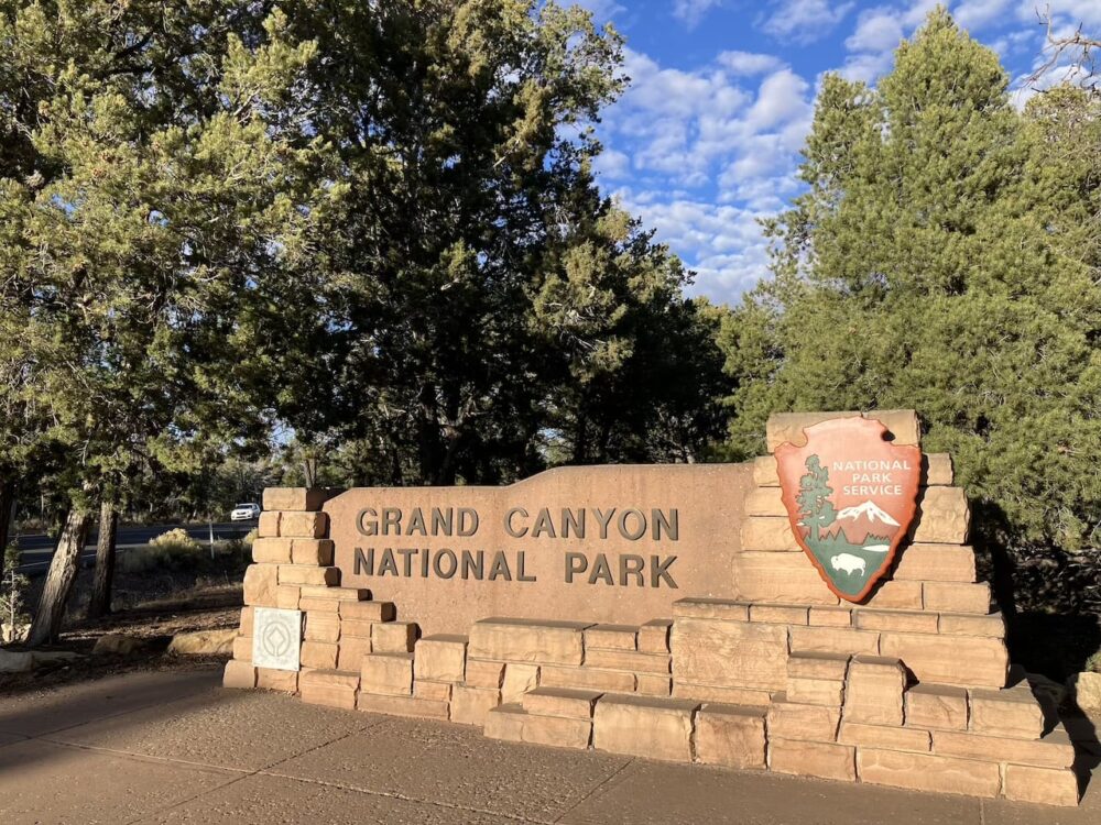 アメリカ　ロードトリップ　世界一周　夫婦　旅　バックパッカー　　横断