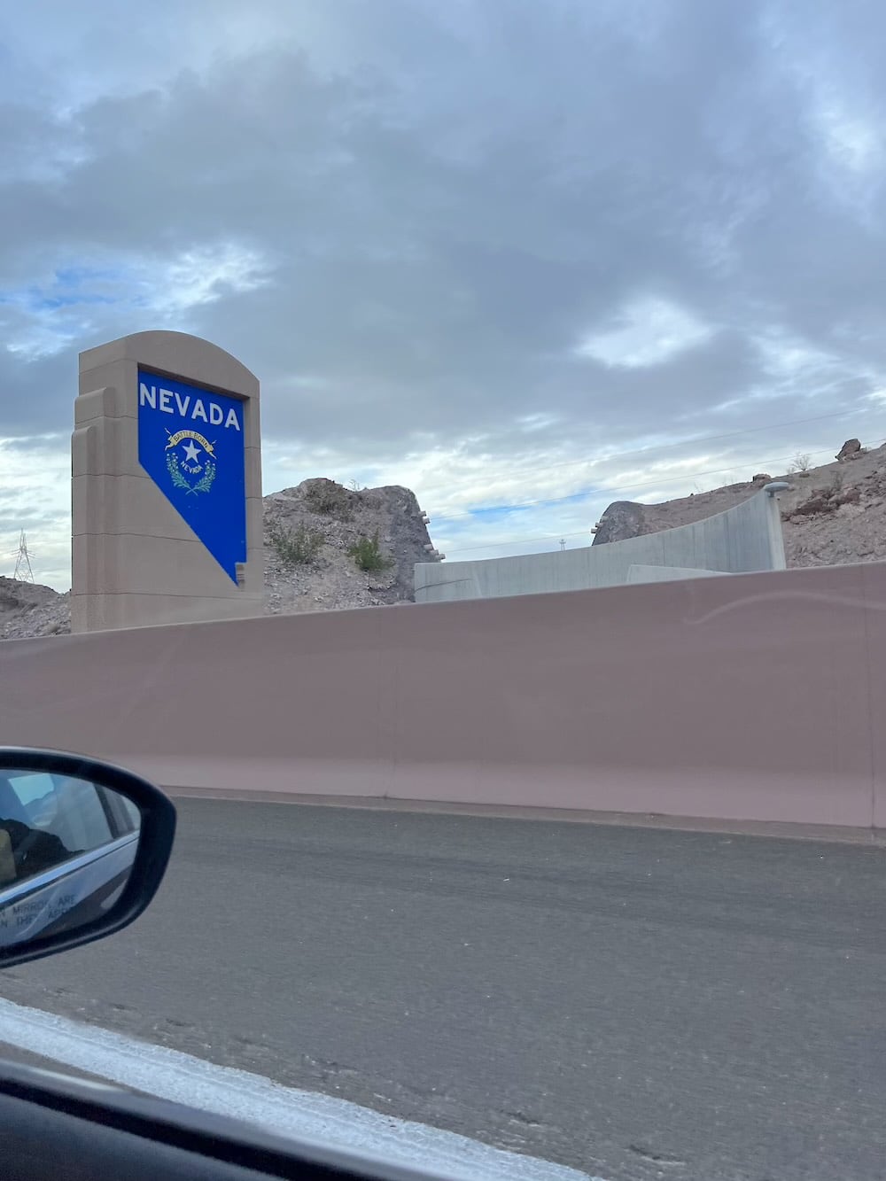 アメリカ　ロードトリップ　世界一周　夫婦　旅　バックパッカー　　横断