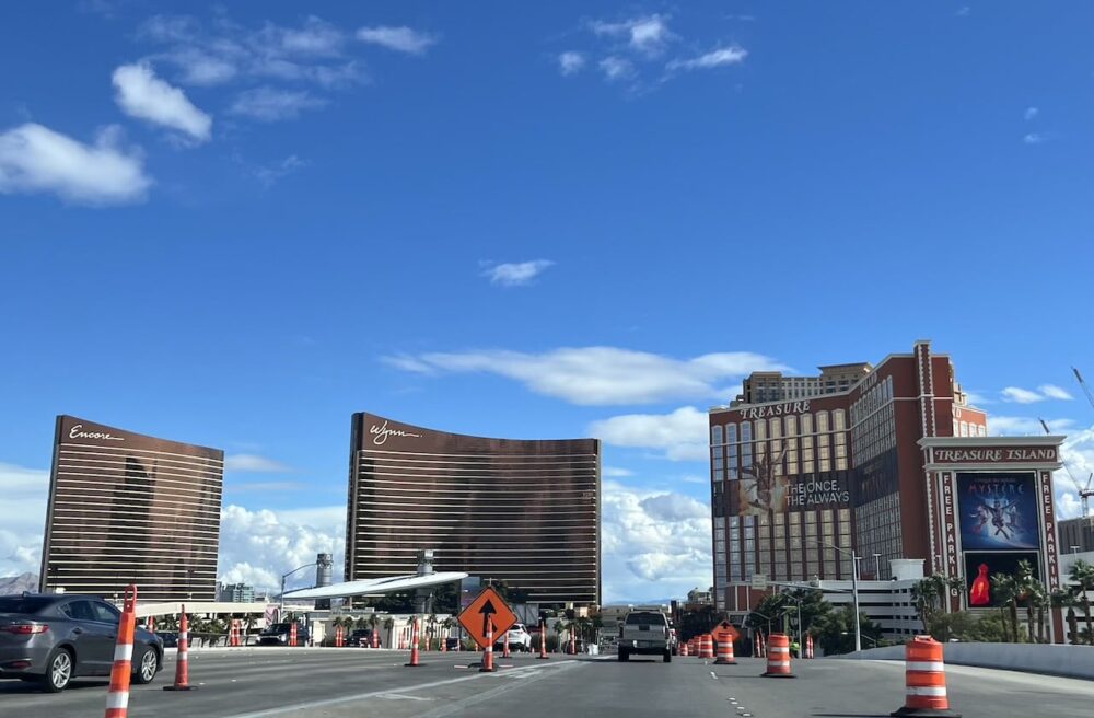 アメリカ　ロードトリップ　世界一周　夫婦　旅　バックパッカー　　横断