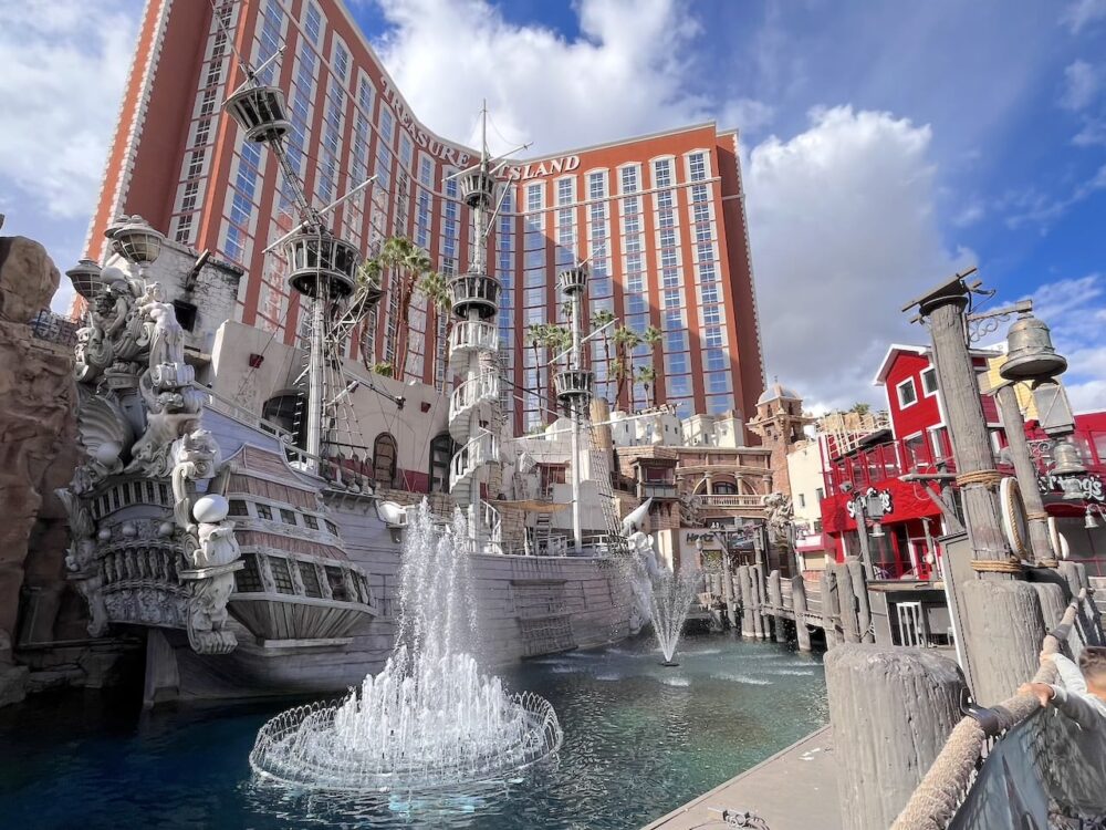 アメリカ　ロードトリップ　世界一周　夫婦　旅　バックパッカー　　横断