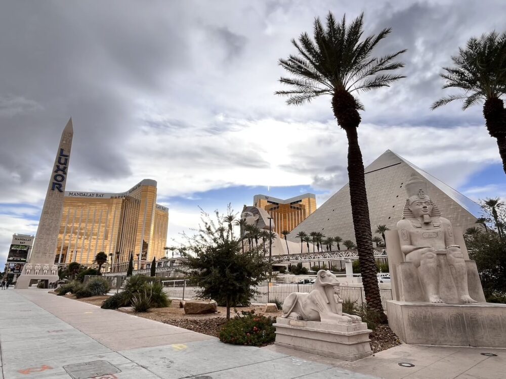 アメリカ　ロードトリップ　世界一周　夫婦　旅　バックパッカー　　横断