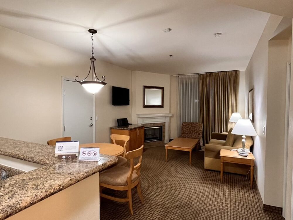 アメリカ　ロードトリップ　世界一周　夫婦　旅　バックパッカー　　横断