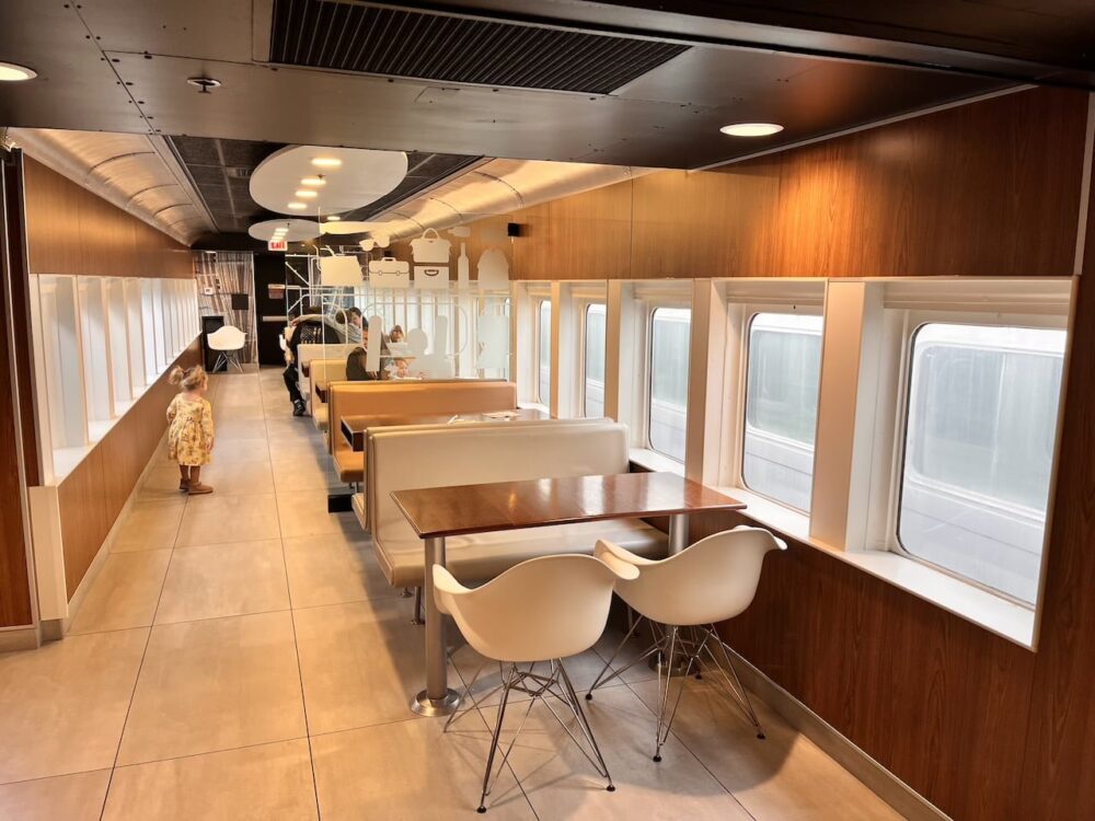 アメリカ　ロードトリップ　世界一周　夫婦　旅　バックパッカー　　横断