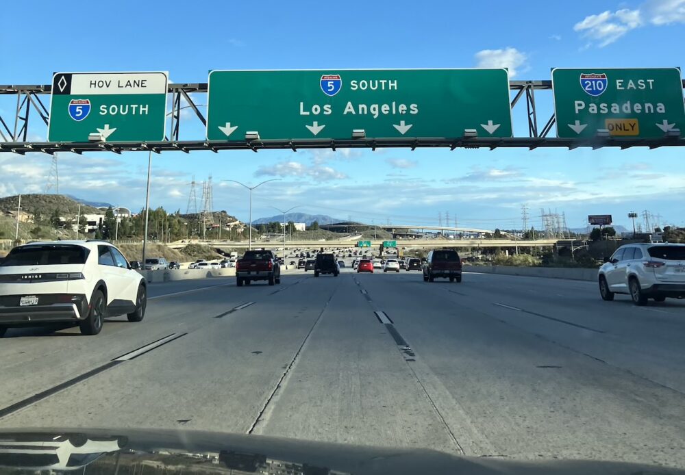 アメリカ　ロードトリップ　世界一周　夫婦　旅　バックパッカー　　横断